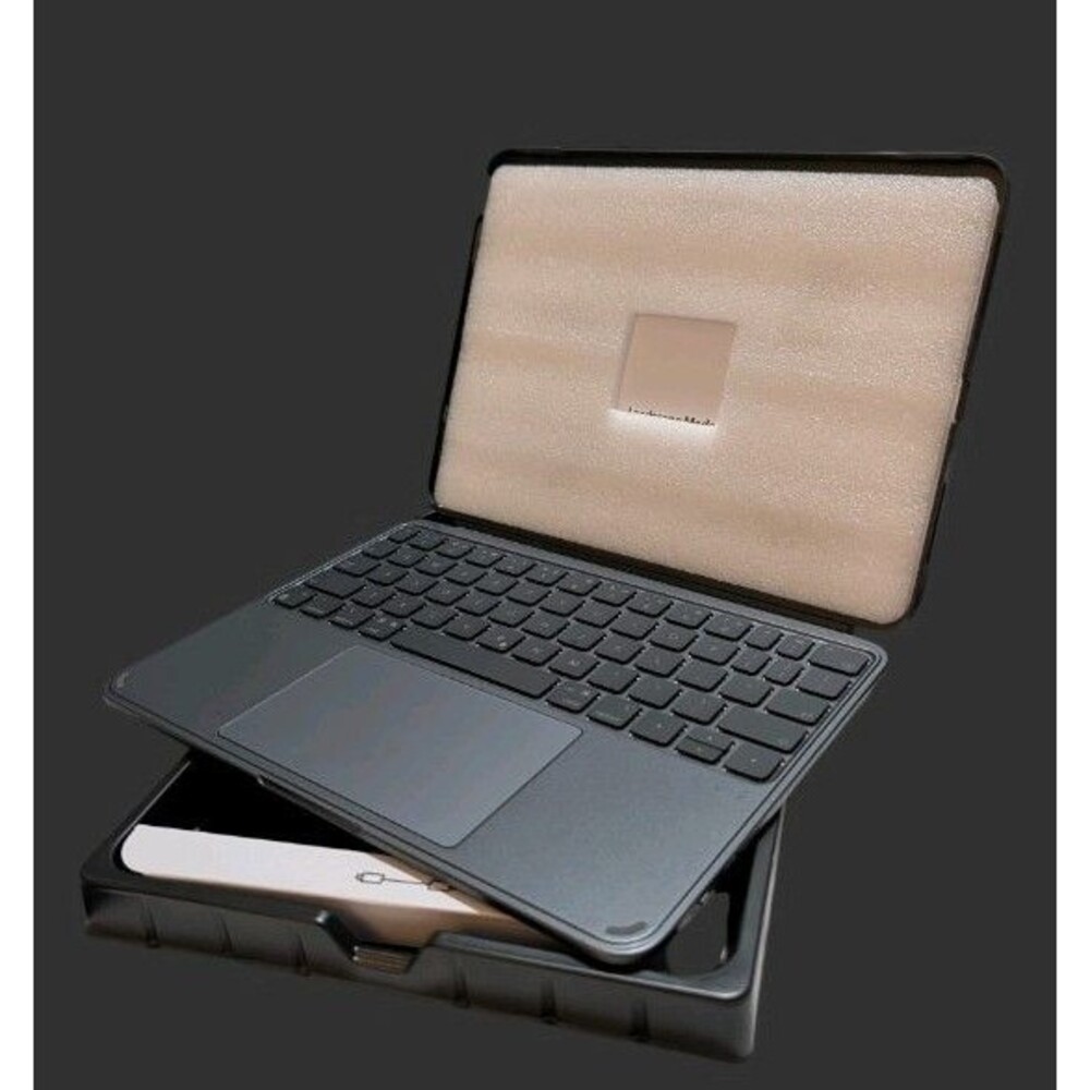ESR Shift Series iPad Pro 11" M4 Keyboard Case Detachable Gray New Open Box